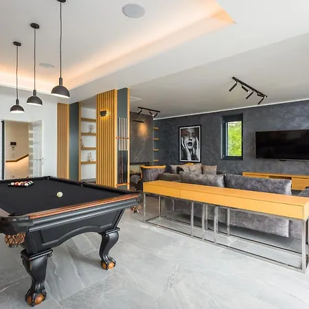 Villa Titanium *