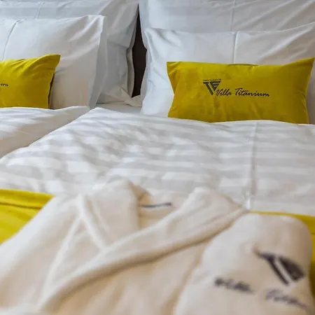 Titanium * 오파티아