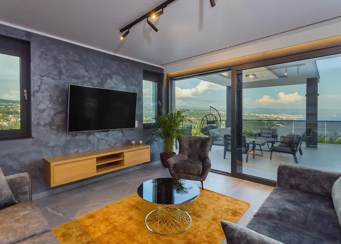 Titanium אופטיה