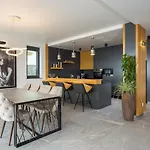 Willa Titanium